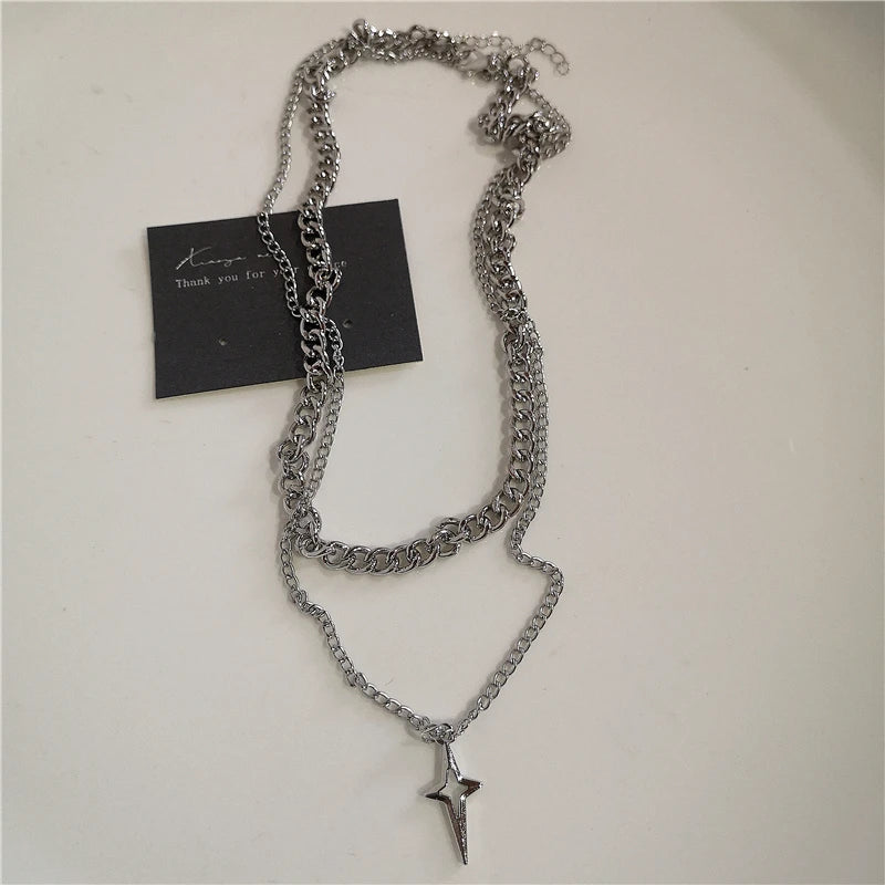 Collier Pendentif Cœur Noir et Croix – Style Punk Rock et Gothique, Bijou Unisexe