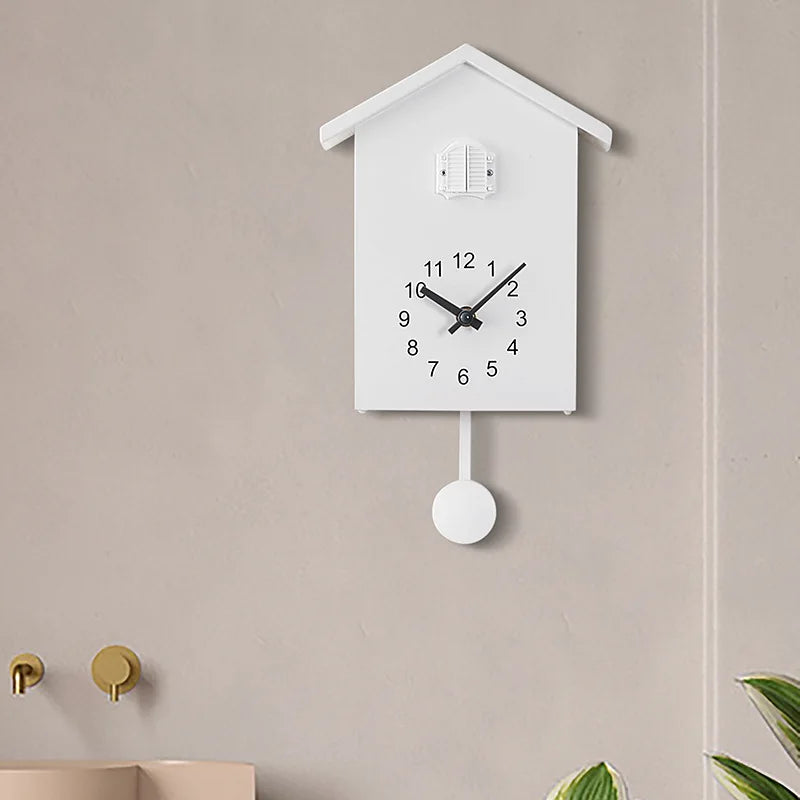 Horloge Murale Quartz “Cuckoo” 20x25 cm – Design Moderne pour Salon, Bureau et Maison