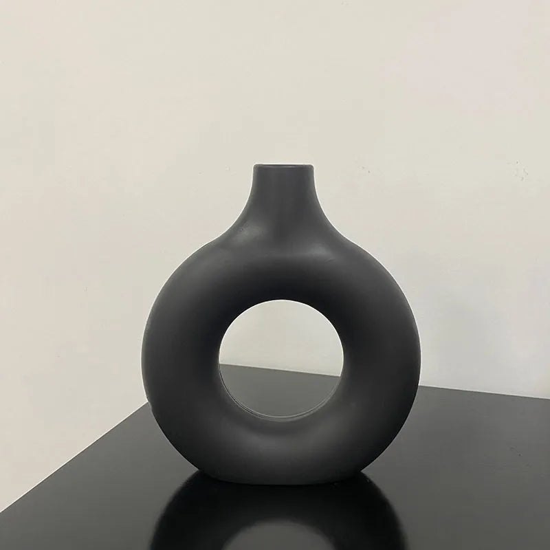 Vase en Plastique Minimaliste – Pot à Fleurs Unique en Forme d’Anneau pour Décoration Intérieure