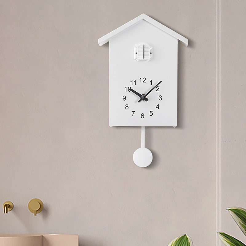 Horloge Murale Quartz “Cuckoo” 20x25 cm – Design Moderne pour Salon, Bureau et Maison