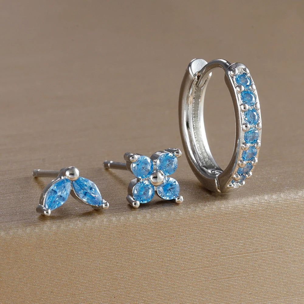 Set de 3 Boucles d’Oreilles Dorées en Acier Inoxydable – Créoles Cercle & Clou Fleur avec Zircon pour Femme