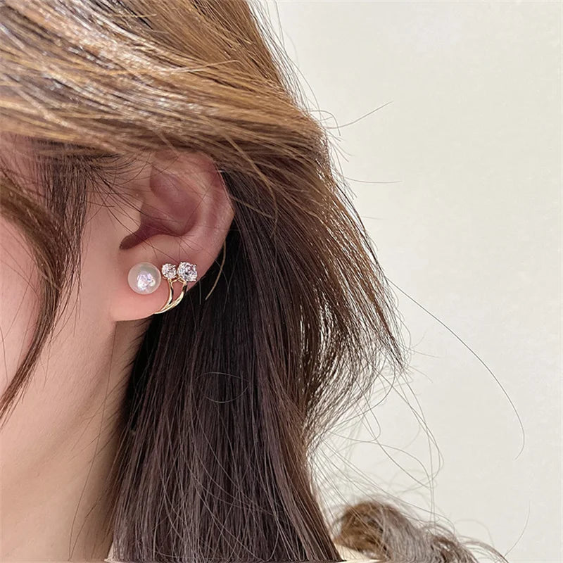 Boucles d’Oreilles Clip Coréennes – Perle et Cristaux Zircon, Plaqué Or pour Femme