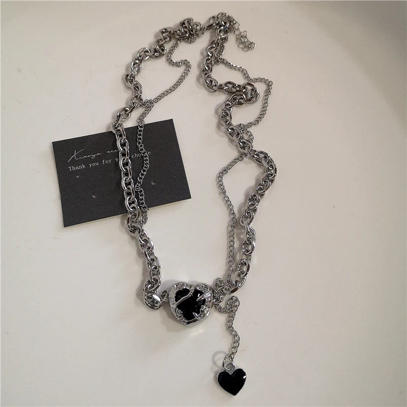Collier Pendentif Cœur Noir et Croix – Style Punk Rock et Gothique, Bijou Unisexe
