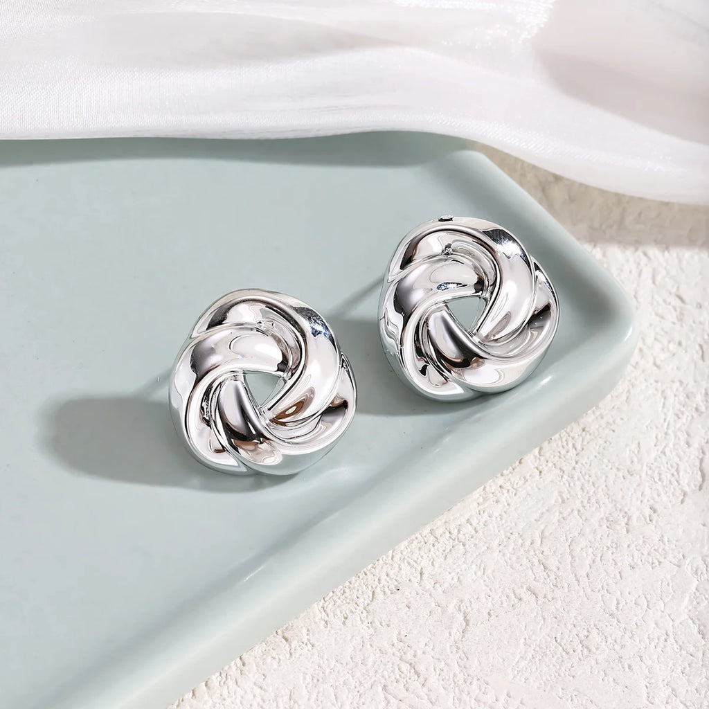 Boucles d’Oreilles Puces Géométriques Torsadées – Forme Creuse Irégulière, Plaqué Or pour Femme