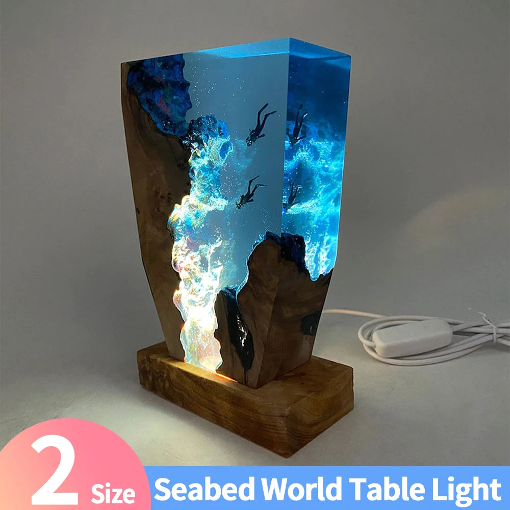 Lampe de Table en Résine “Plongée en Profondeur” – Décoration Lumineuse Océan avec Deux Plongeurs