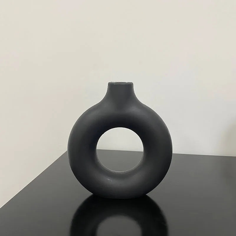 Vase en Plastique Minimaliste – Pot à Fleurs Unique en Forme d’Anneau pour Décoration Intérieure