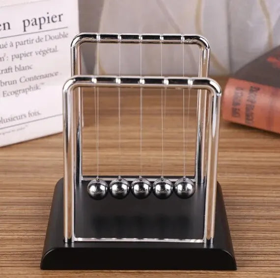 Newton's Cradle – Steel Desk Toy, Scientific Pendulum, Physics Demonstration, Anti-Stress and Home Decoration